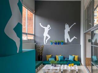 Hares Select, MARIANGEL COGHLAN MARIANGEL COGHLAN Moderne Wohnzimmer