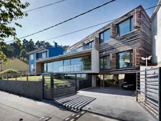 dezanove house designed by iñaki leite - opened shutters Inaki Leite Design Ltd. Moderne Häuser