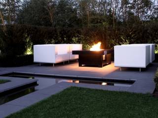 Bahama Gas Fire Table - Doncaster, Rivelin Rivelin モダンな庭