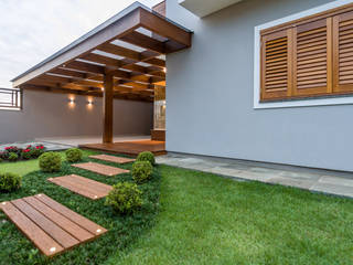 Casa em Taquara/RS, Plena Madeiras Nobres Plena Madeiras Nobres Garajes de estilo moderno