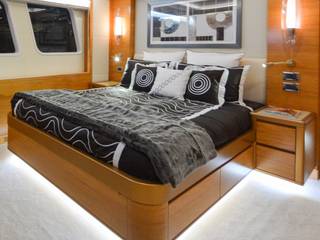 Gulf Craft Projects , Heirlooms Ltd Heirlooms Ltd Modern style bedroom