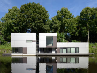 Hausboot am Eilbekkanal Hamburg, DFZ Architekten DFZ Architekten Casas de estilo clásico