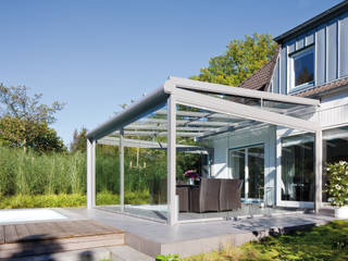 Glashaus zum gemütlichen Verweilen ​, Solarlux GmbH Solarlux GmbH Balcones y terrazas modernos