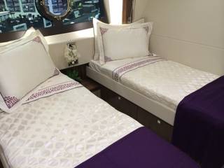 Heirlooms and Sunseeker , Heirlooms Ltd Heirlooms Ltd Kamar Tidur Klasik