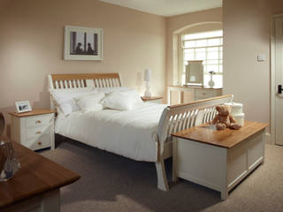 Cotsworld, The Painted Furniture Company The Painted Furniture Company Classic style bedroom