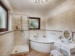 'SANIERUNG BADEZIMMER' # Stuttgart , Beck Architekten Beck Architekten Classic style bathroom