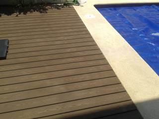 Decks en albercas con WPC Innover, Grupo Boes Grupo Boes Tropical style pool