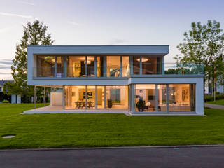Musterhaus Bad Vilbel homify Einfamilienhaus modernes Wohnen,Musterhaus,Bauhausstil,Architekturhaus,Arkitura,ökologisch Bauen,Fertighaus