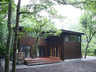 木立に佇む家, 設計事務所アーキプレイス 設計事務所アーキプレイス Scandinavische huizen