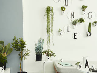 Uitgebreide collectie Design Letters woonaccessoires, Kleuroptafel Kleuroptafel สวนภายใน