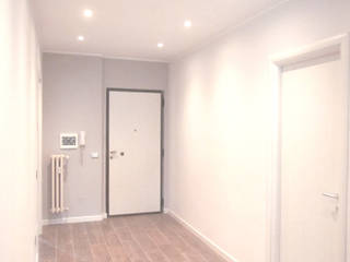 Ristrutturazione completa - colori, porte e illuminazione, Easy Relooking Easy Relooking Modern corridor, hallway & stairs