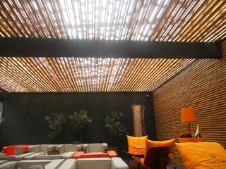 Projeto de cobertura de terraço, Kanela Bambu Kanela Bambu Balkon, Veranda & Terrasse im Landhausstil
