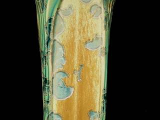 Vases modelés en porcelaine avec un émail à cristallisation, poterie du scorpion poterie du scorpion Soggiorno eclettico