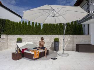 Sonnenschirm am Pool, MR Gruppe MR Gruppe Hồ bơi phong cách kinh điển