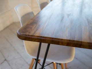 Midcentury Modern Dining Table, Biggs & Quail Biggs & Quail Comedores de estilo moderno