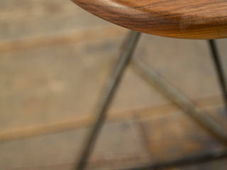 Pyramid Table / Stool, Biggs & Quail Biggs & Quail Nowoczesny salon