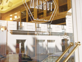 Restaurant "Chez Margot", Agence Studio Janréji Agence Studio Janréji Espaces commerciaux