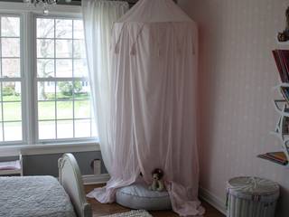 Girls' Bedroom homify Modern nursery/kids room
