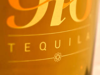 Botella Tequila 916, Disémica Disémica 다른 방