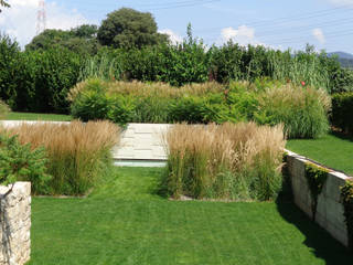 Giardino di villa privata – Franciacorta (Bs) – anno 2012, matiteverdi matiteverdi Modern garden