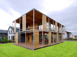 Wohnhaus in Villingen, lehmann_holz_bauten lehmann_holz_bauten Modern home