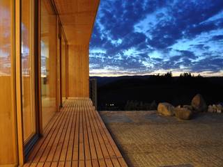 Umbau Schwarzwaldhaus in Triberg-Nussbach, lehmann_holz_bauten lehmann_holz_bauten Modern Balkon, Veranda & Teras