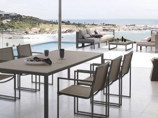 Achilles Design - Manutti LATONA , Achilles Design Achilles Design Minimalist dining room