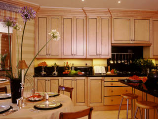 Biedermeier Kitchen designed and made by Tim Wood, Tim Wood Limited Tim Wood Limited Cocinas clásicas