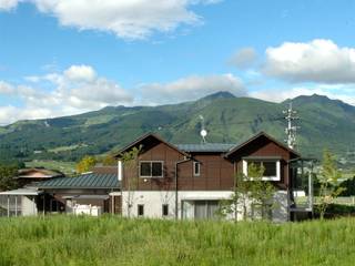 南阿蘇原眼科, ばん設計小材事務所 ばん設計小材事務所 Eclectic style houses