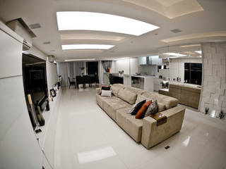EES - 2011 - Projeto de Interiores, Kali Arquitetura Kali Arquitetura Salas de estar modernas