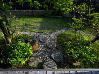 日差しがにあう芝生の庭 2011～, にわいろＳＴＹＬＥ にわいろＳＴＹＬＥ Eclectic style garden