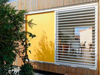 Une boite contemporaine et raffinée, casa architectes casa architectes Living room