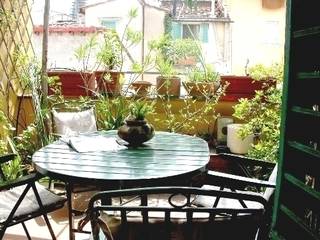 The apartments in the heart of Florence, Milligan&Milligan Milligan&Milligan Rumah Gaya Rustic