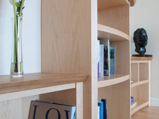 Bespoke Shelving in Maple and Oak, Samuel F Walsh Furniture Samuel F Walsh Furniture Phòng khách