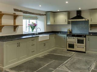 Traditional Kitchen, Samuel F Walsh Furniture Samuel F Walsh Furniture Cuisine rurale