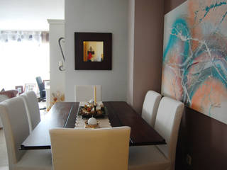 Piso en Madrid, MGC Diseño de Interiores MGC Diseño de Interiores Dining roomTables