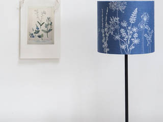 Hand Printed Linen Lampshades, Helen Round Helen Round Country style living room