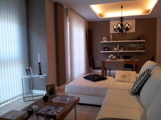 Reforma de Apartamento en Granada, AG INTERIORISMO AG INTERIORISMO Phòng khách phong cách chiết trung