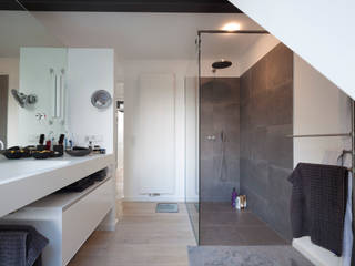Haus 13-03, Gerstner Kaluza Architektur GmbH Gerstner Kaluza Architektur GmbH Modern bathroom