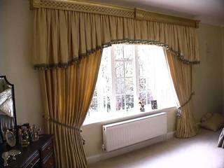 Master Bedroom, Moor Park, Farnham, Renaissance Interiors Renaissance Interiors Classic style bedroom