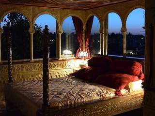 Entre dos Mundos, El Palacio Damasceno El Palacio Damasceno Dormitorios de estilo asiático