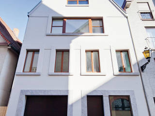 Haus in der Altstadt, Eingartner Khorrami Architekten Eingartner Khorrami Architekten Classic style houses