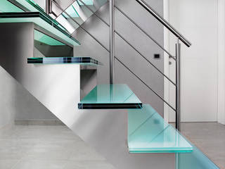 Inox trap met glazen treden en dubbel bordes, YBIS YBIS Stairs