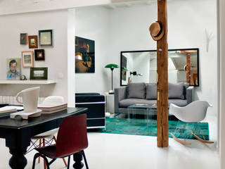 Obra buhardilla Madrid centro, B-mice Design + Architecture B-mice Design + Architecture Modern living room