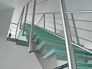 Inox trap met glazen treden en bordessen, YBIS YBIS Stairs