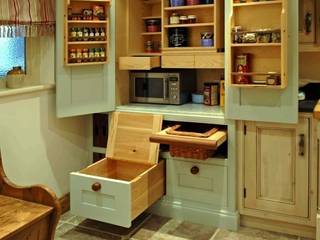 Larder cupboards, Hallwood Furniture Hallwood Furniture Classic style kitchen