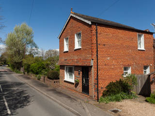 A cottage of two halves, Forest Eyes Photography Forest Eyes Photography Country style houses