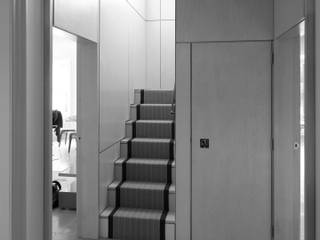 Astor House, NRAP Architects NRAP Architects Modern Corridor, Hallway and Staircase