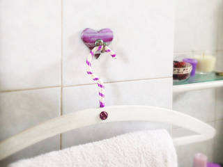 Hanger bath Bubi collage BañosTextiles y accesorios