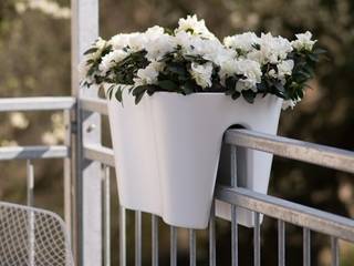 Steckling Duo: moderner Pflanzenbehälter für Balkon und Terrasse, ANCHOVI ANCHOVI Modern balcony, veranda & terrace